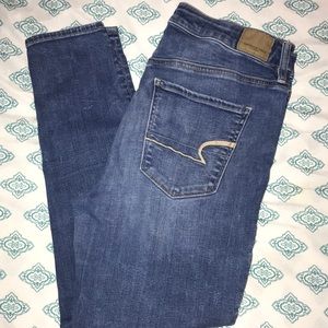 American Eagle 🦅 High Waist Jeans